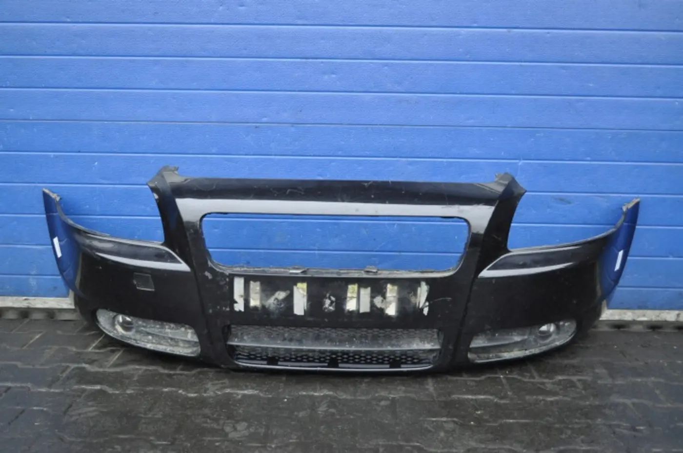 Бампер передний к Volvo C70 2005