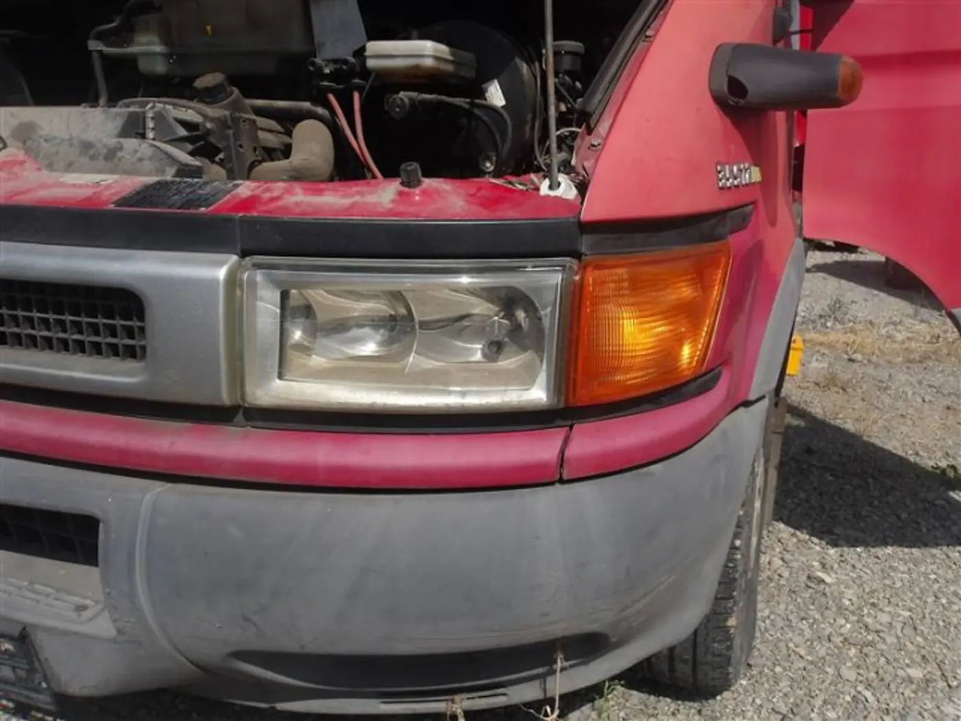Фара левая к Iveco  1999