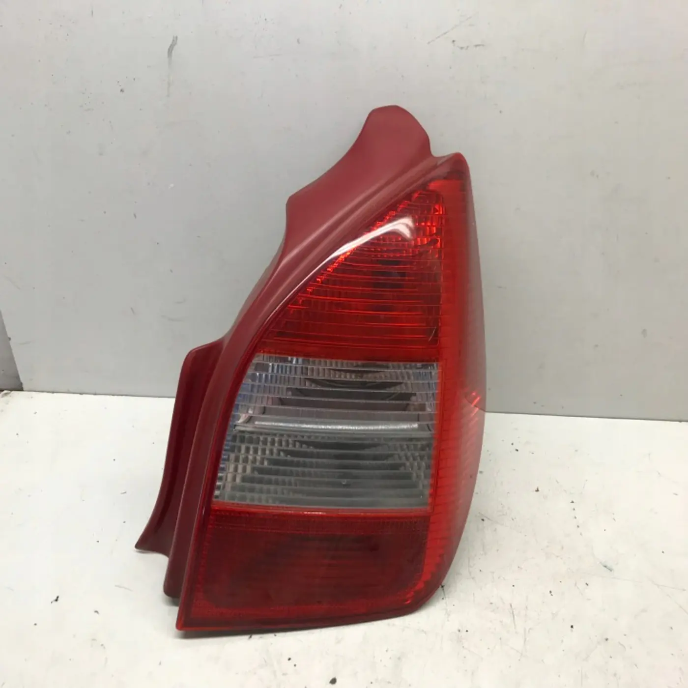 Фонарь задний правый к Citroen C2 2008