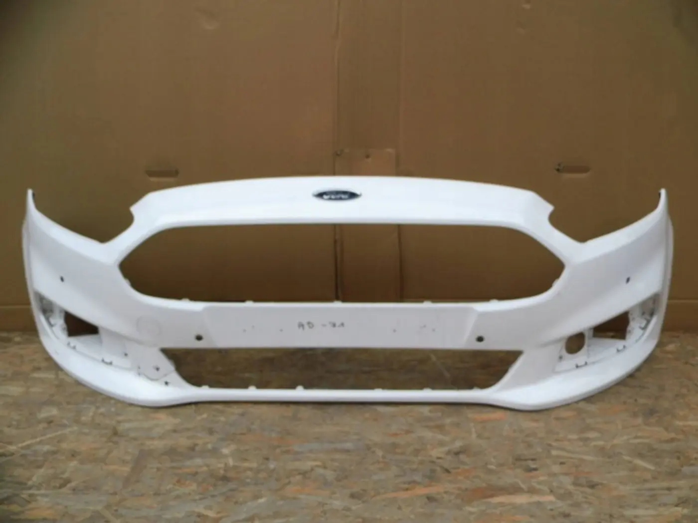 Бампер передний к Ford S-MAX 2015