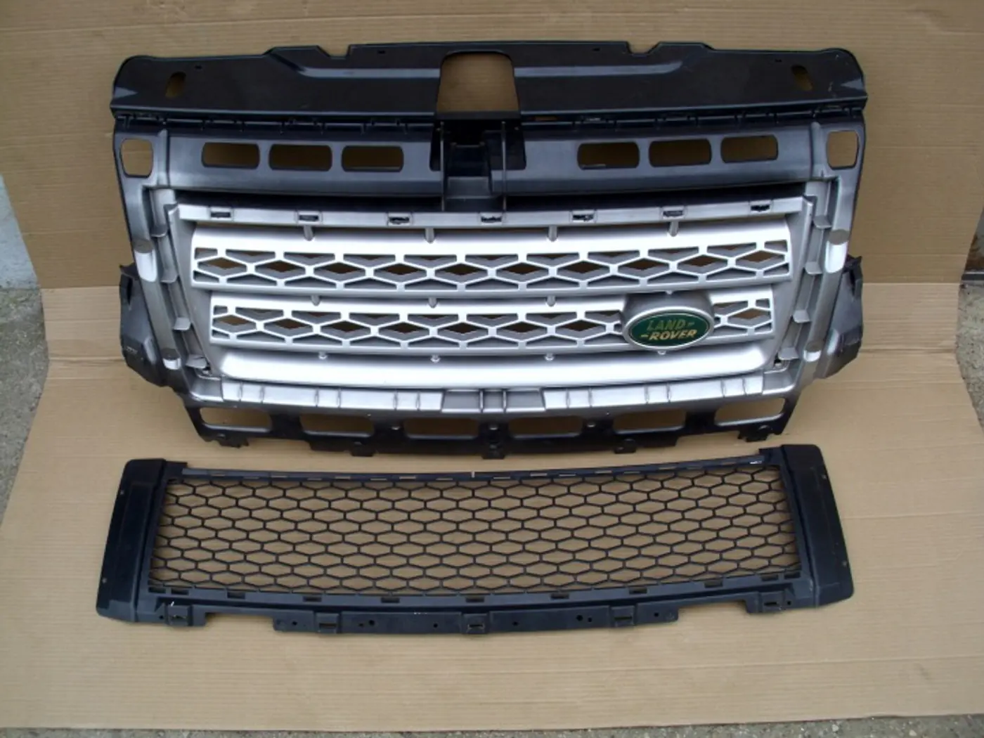 Решетка радиатора к Land Rover Freelander 2006