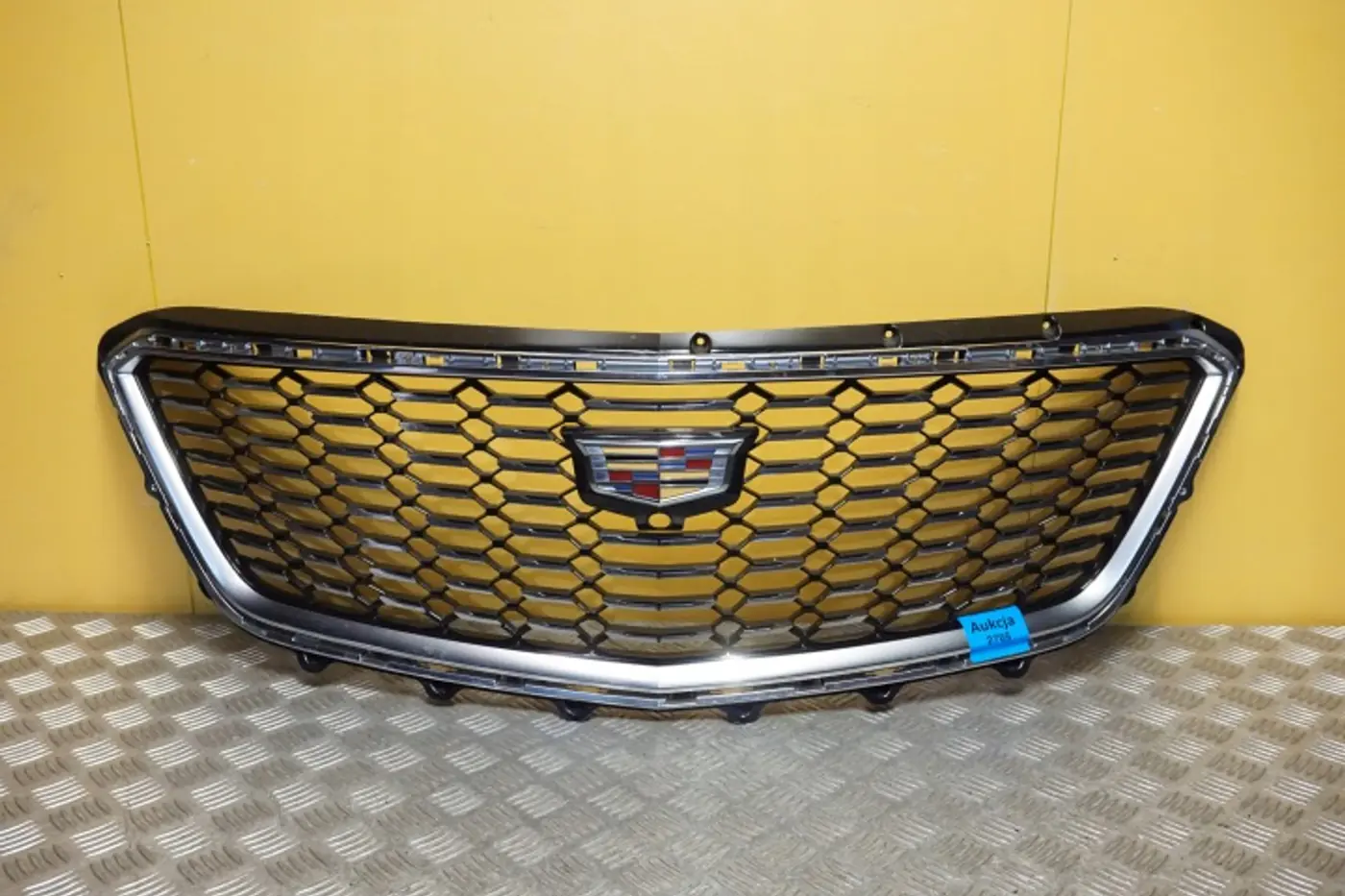 Решетка радиатора к Cadillac XT4 2018