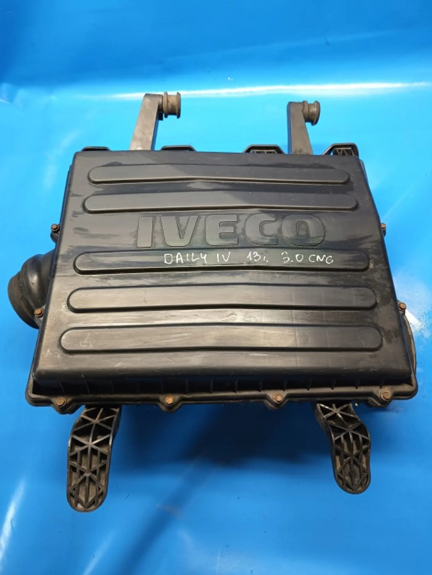 Корпус воздушного фильтра к Iveco  2006