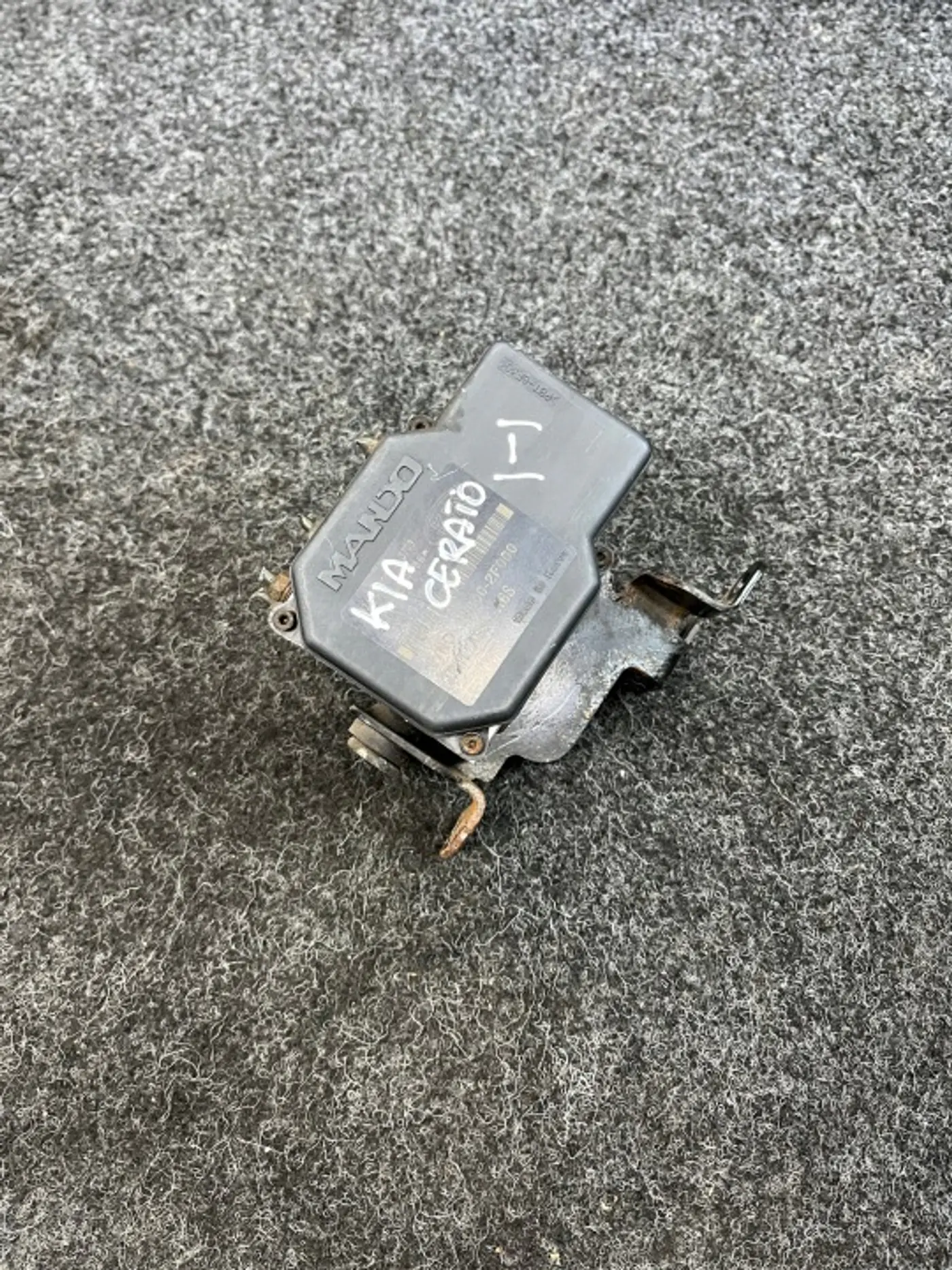 Блок ABS к Kia Cerato 2003