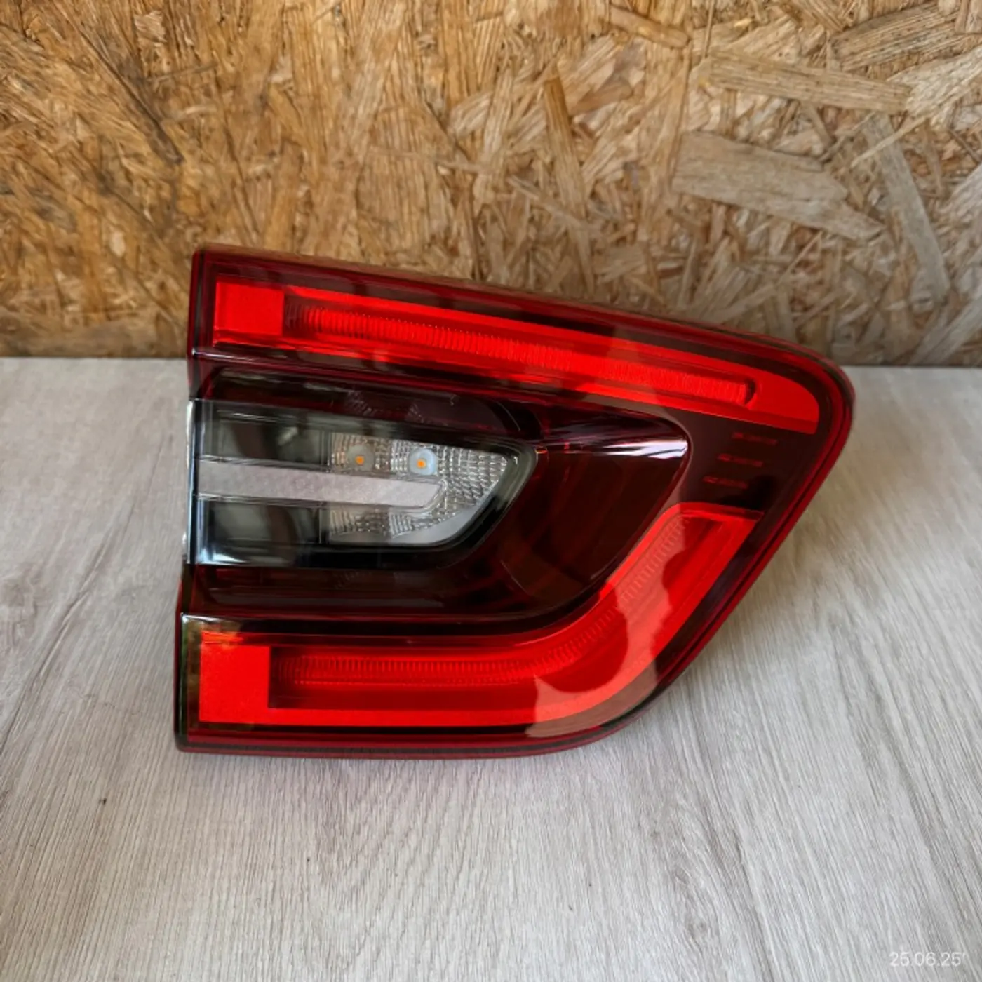 Фонарь задний левый к Renault Kadjar 2018