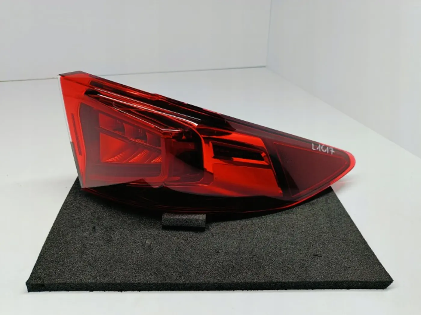 Фонарь задний правый к Cupra Formentor 2020
