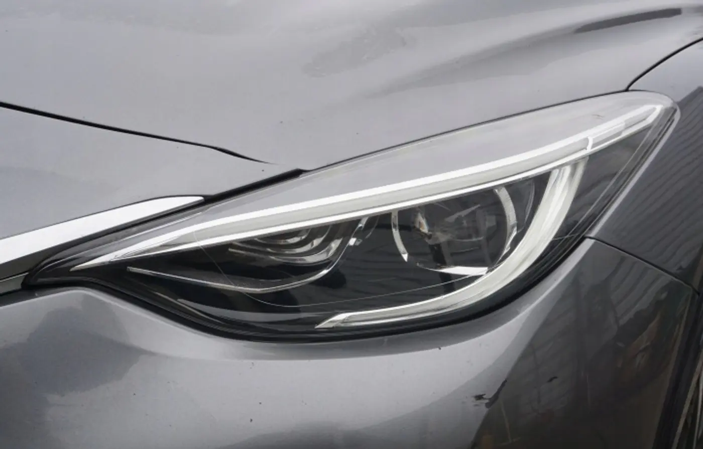 Фара левая к Infiniti Q30 2015