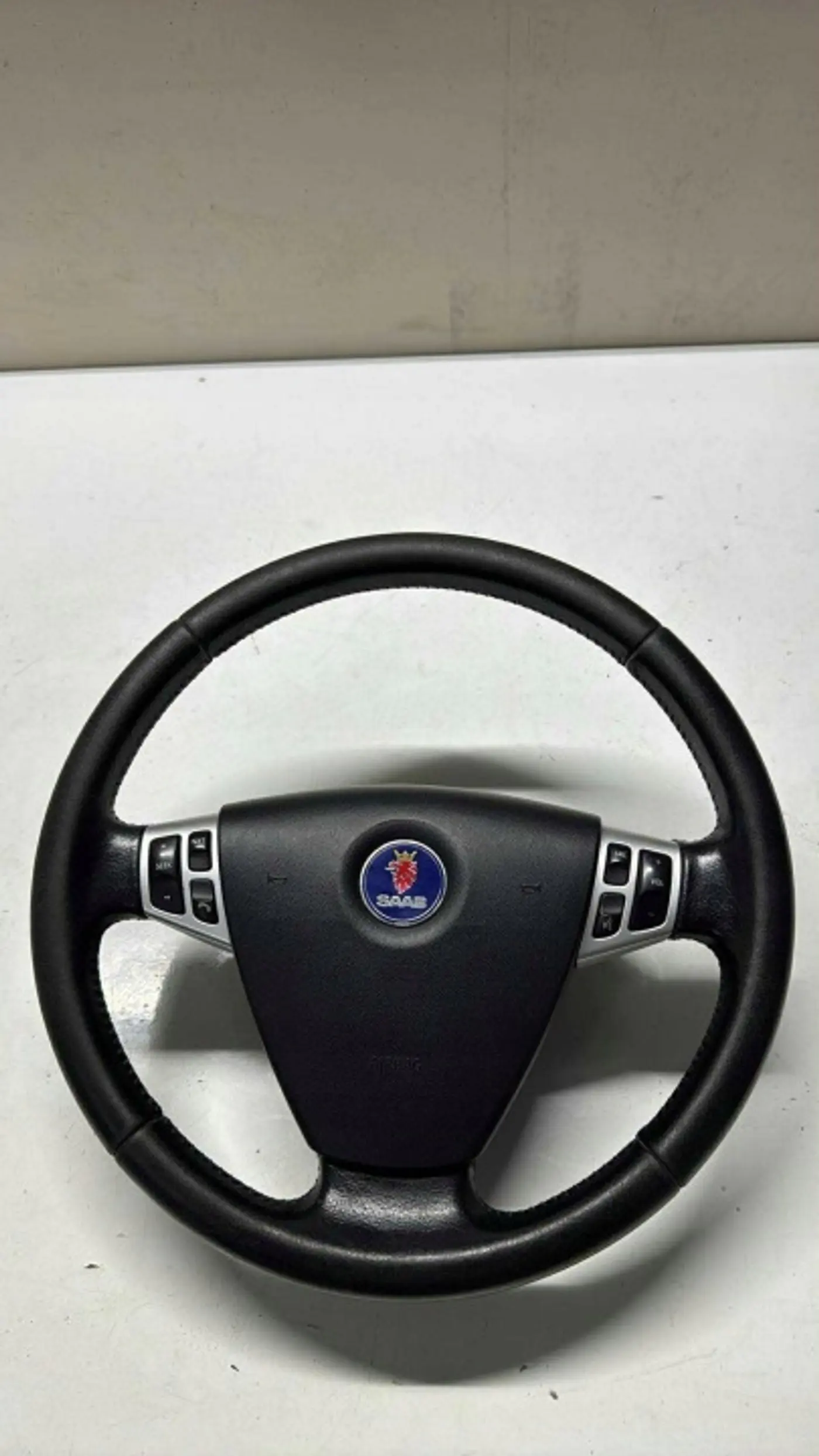 Руль к Saab 9-3 2002