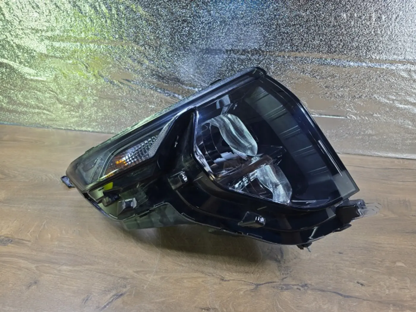 Фара правая к Ford Transit 2014