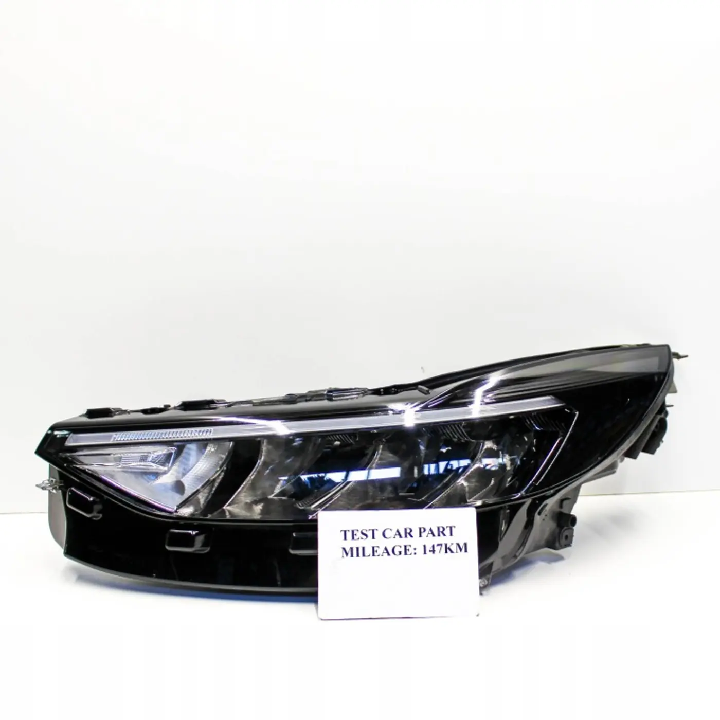 Фара левая к Ford Kuga 2019