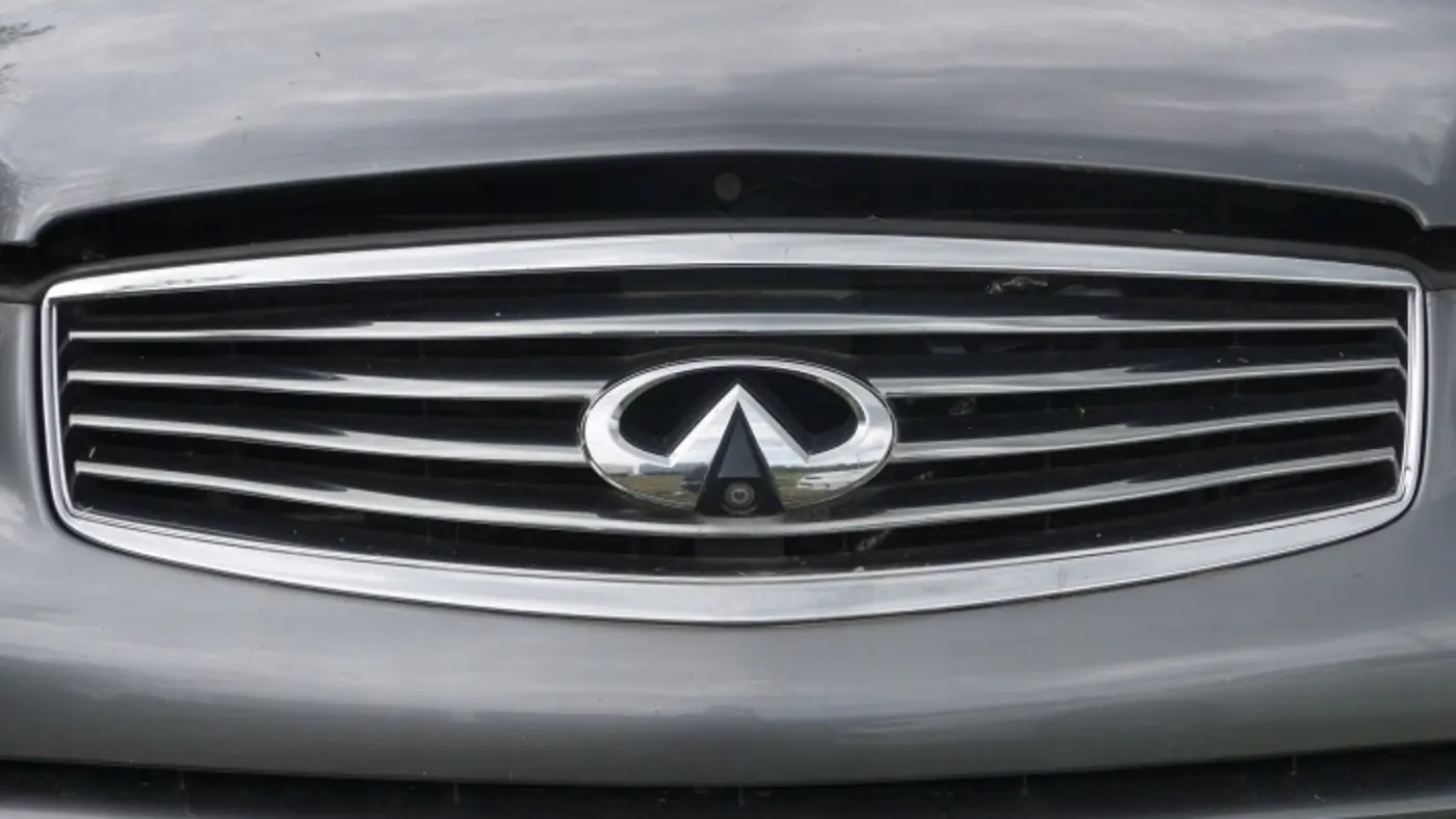 Решетка радиатора к Infiniti I 1996