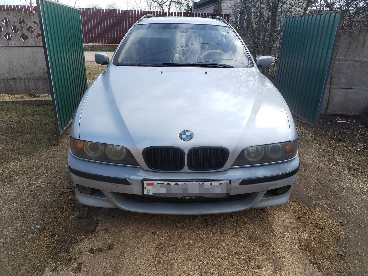 BMW 5 series IV (E39), 1998