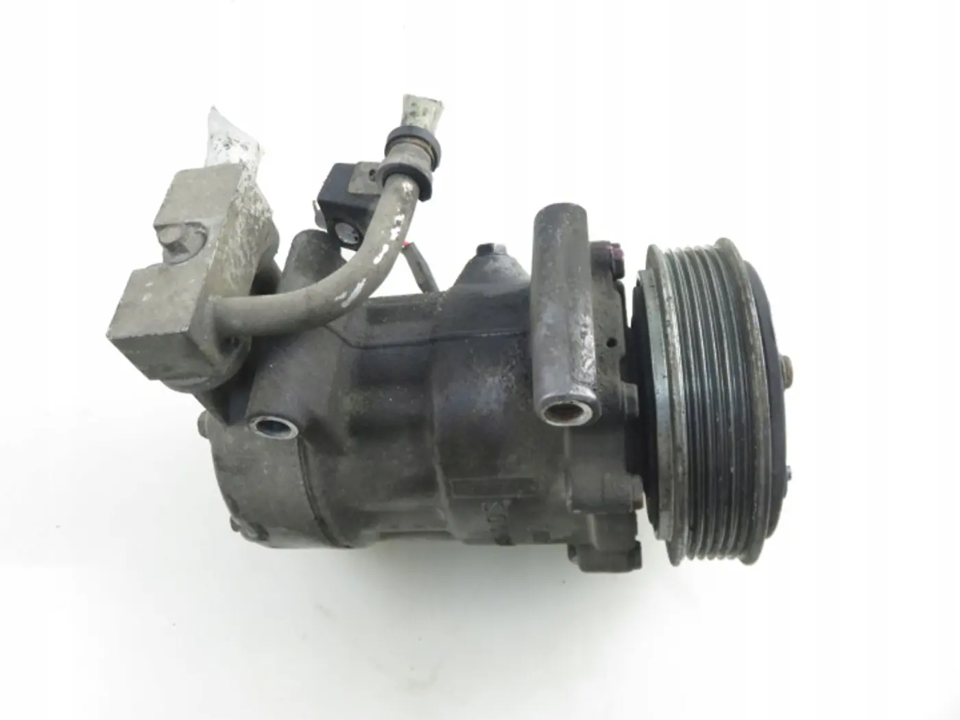 Компрессор кондиционера к Ford Fiesta 2001