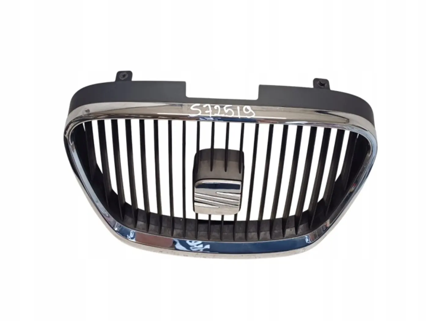 Решетка радиатора к SEAT Leon 2009