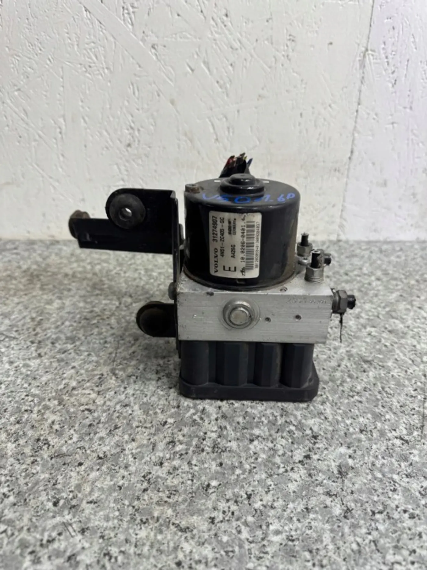 Блок ABS к Volvo C70 2005