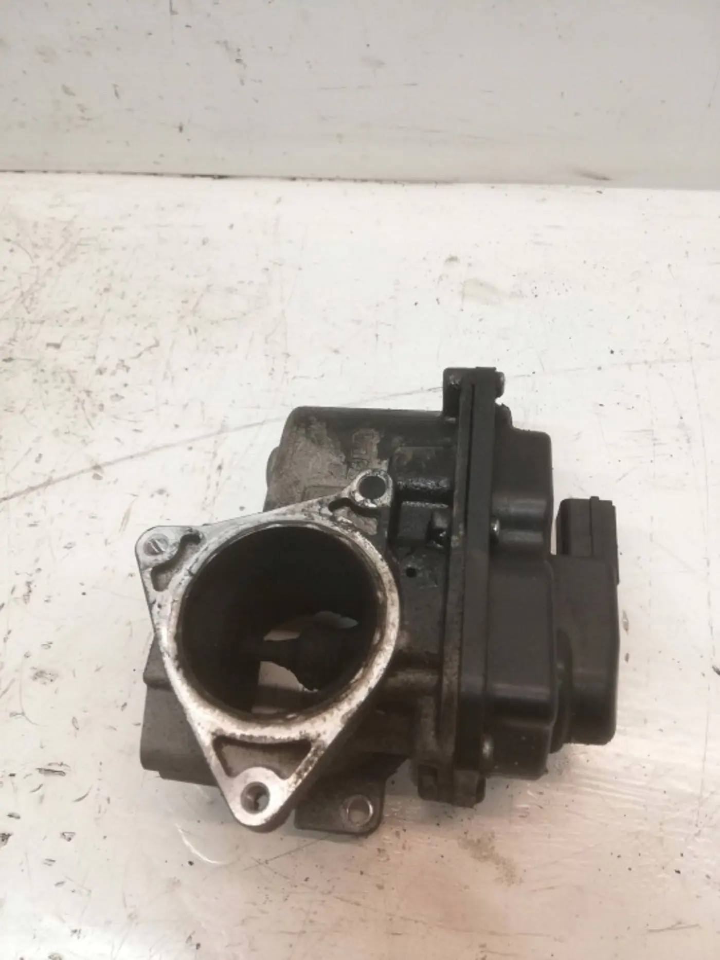 Клапан EGR к Audi S4 2009