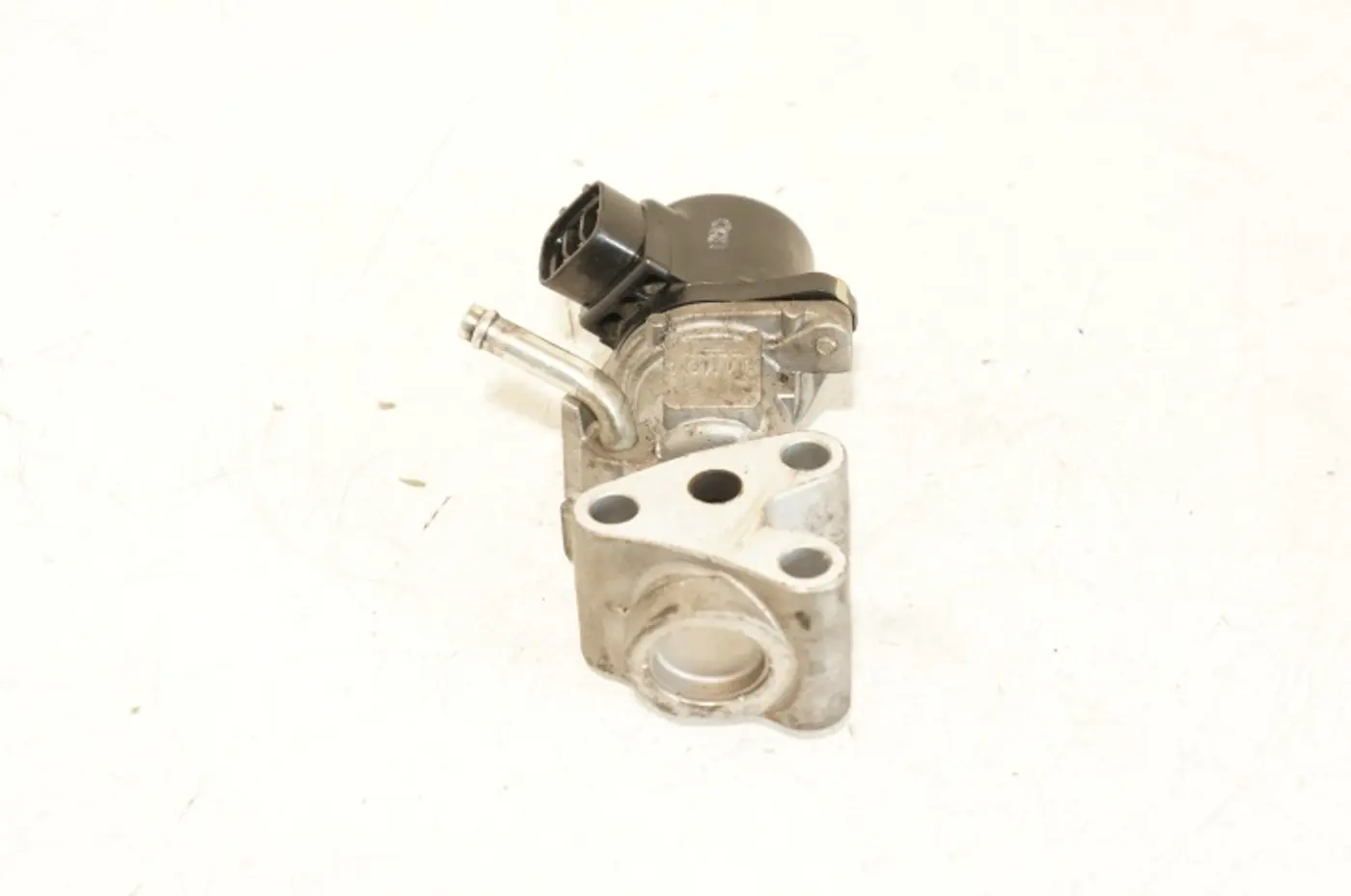 Клапан EGR к Toyota iQ 2008