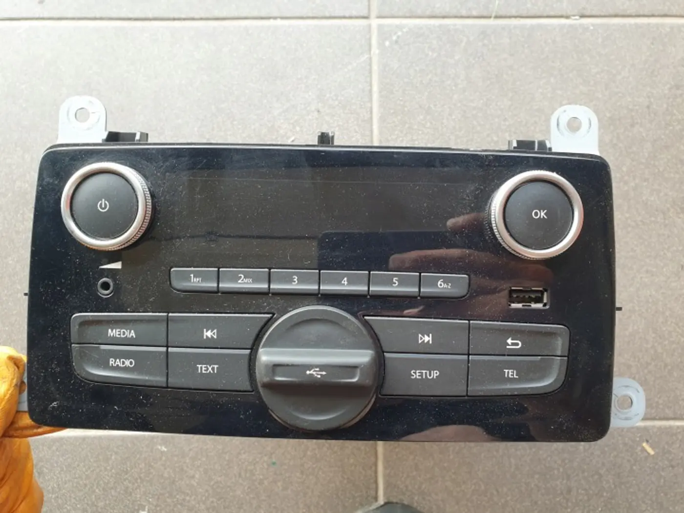 Блок навигации к Renault Clio 2012