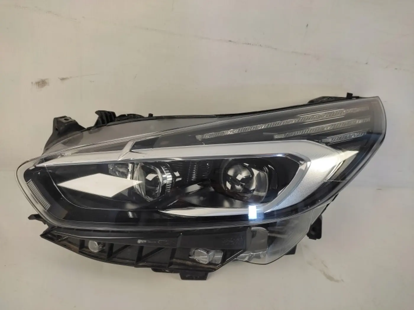Фара левая к Ford S-MAX 2015