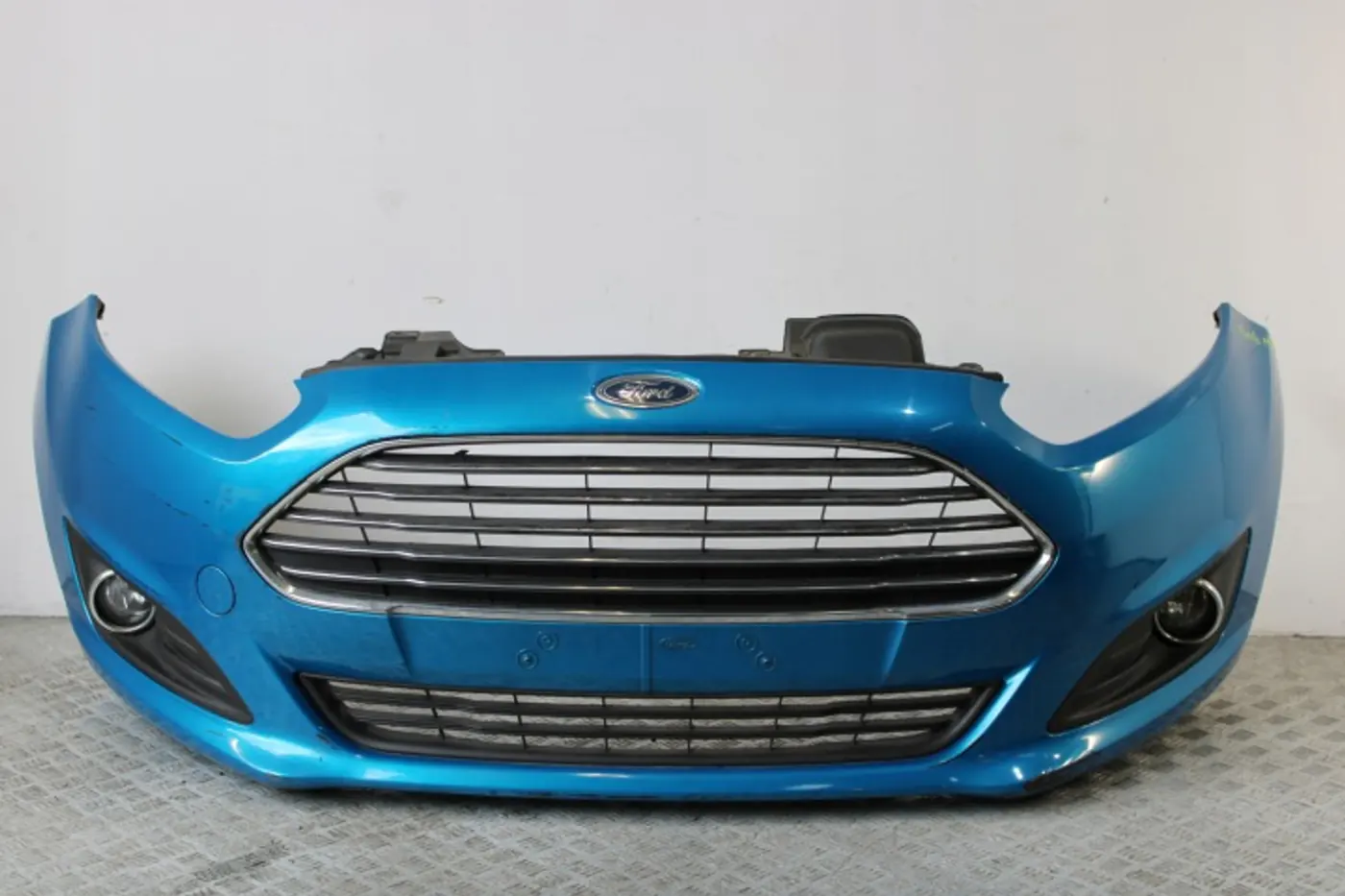 Бампер передний к Ford Fiesta 2008