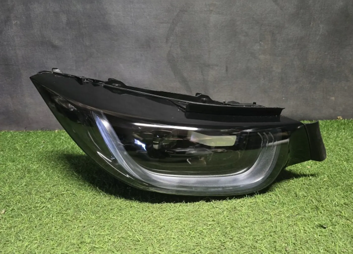 Фара правая к BMW i3 2013