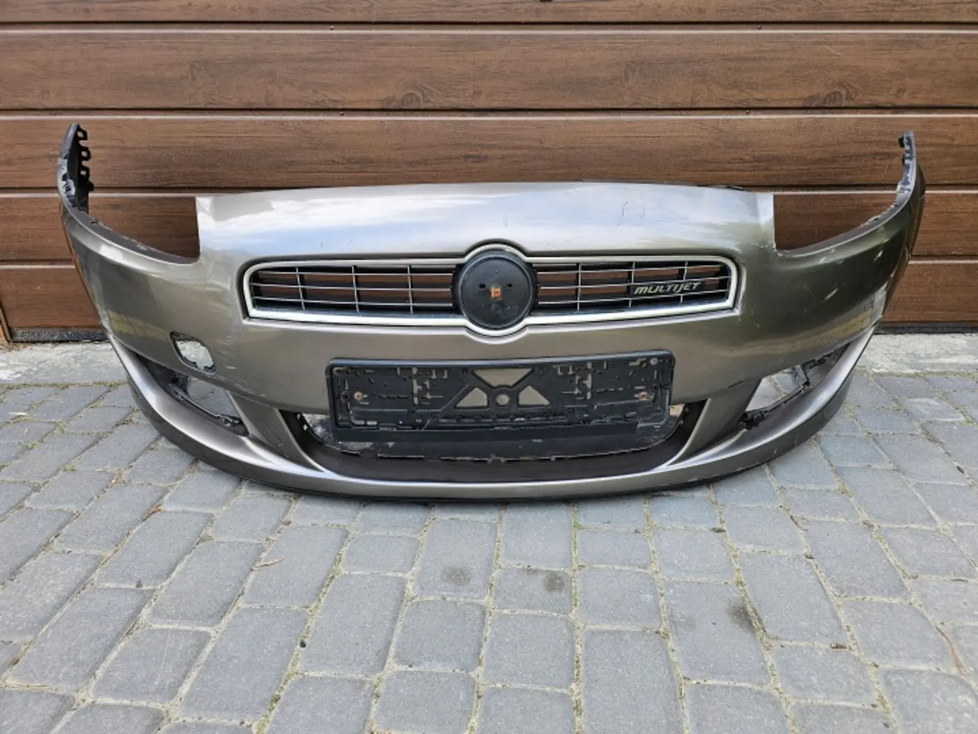 Бампер передний к Fiat Bravo 2007