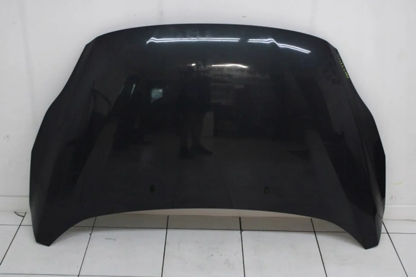 Капот к Ford C-MAX 2010