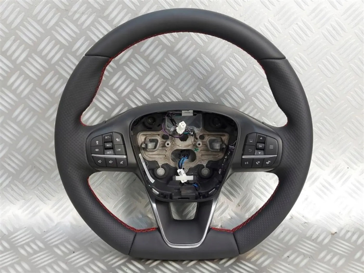 Руль к Ford Escape 2013