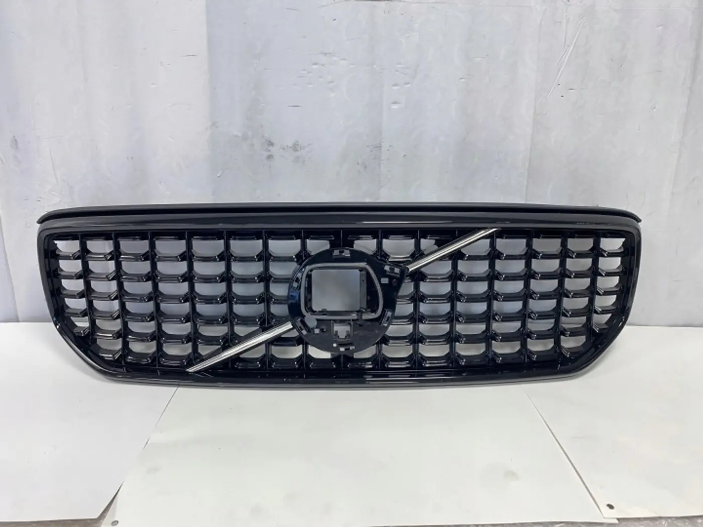 Решетка радиатора к Volvo XC40 2022