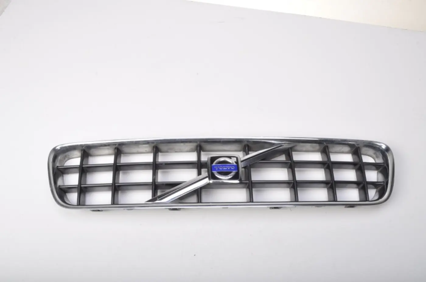 Решетка радиатора к Volvo C70 2005
