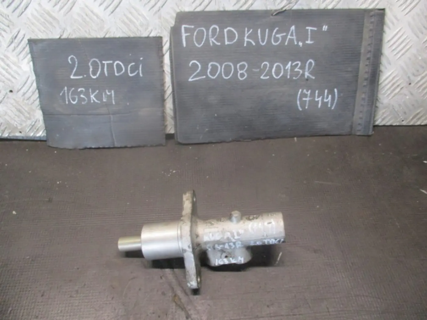 Блок ABS к Ford Kuga 2008