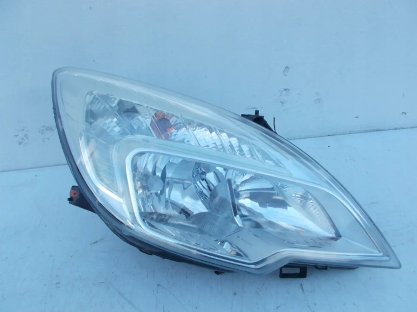 Фара правая к Opel Meriva 2010