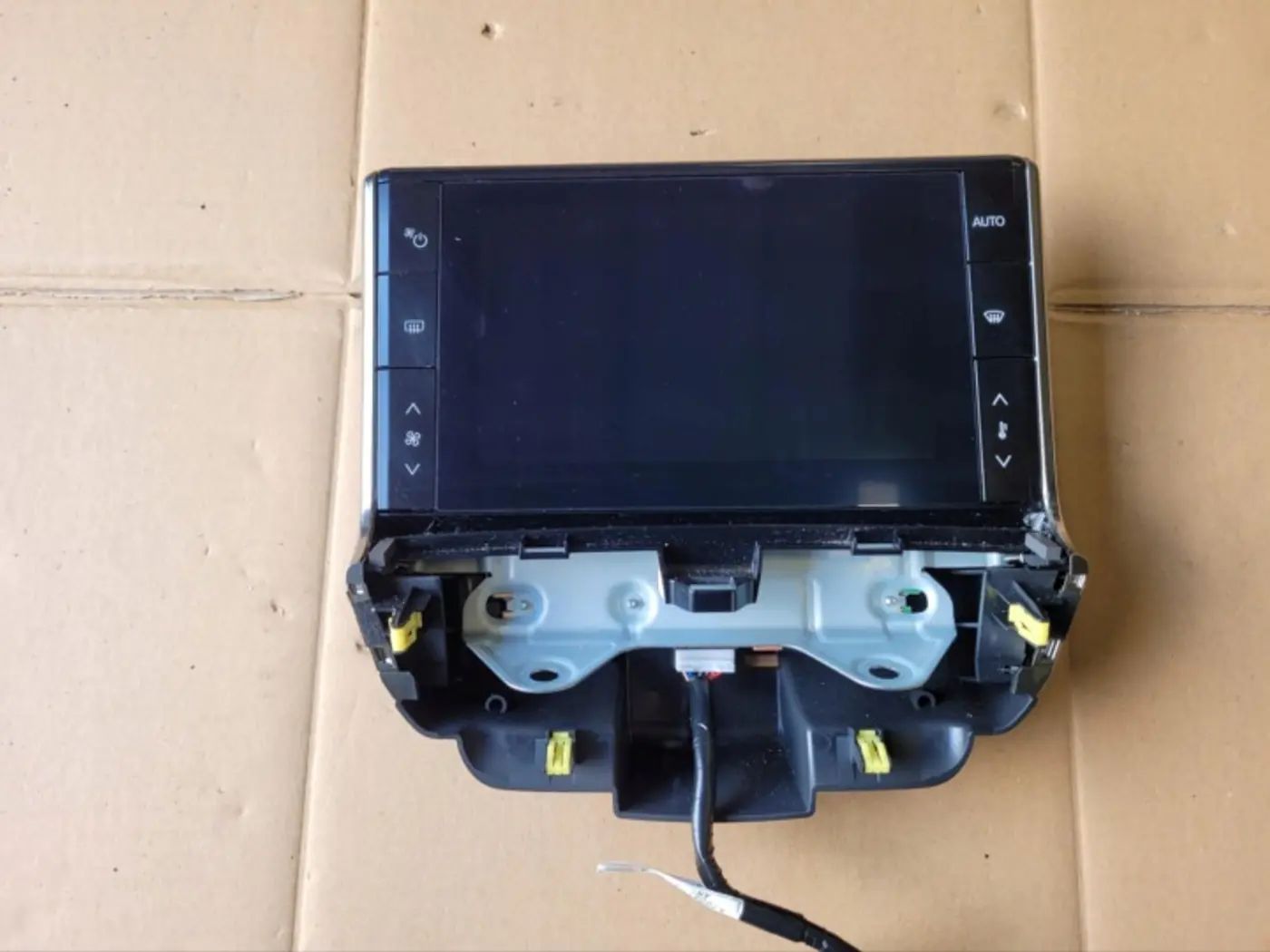 Блок навигации к Mazda MX-30 2020