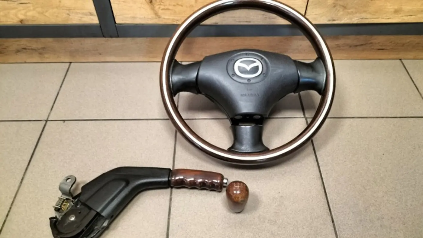 Руль к Mazda MX-5 1998