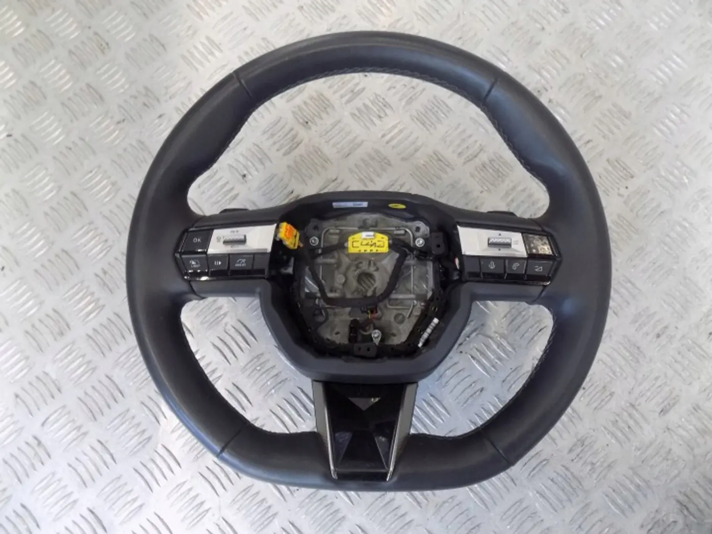 Руль к DS 4 2015
