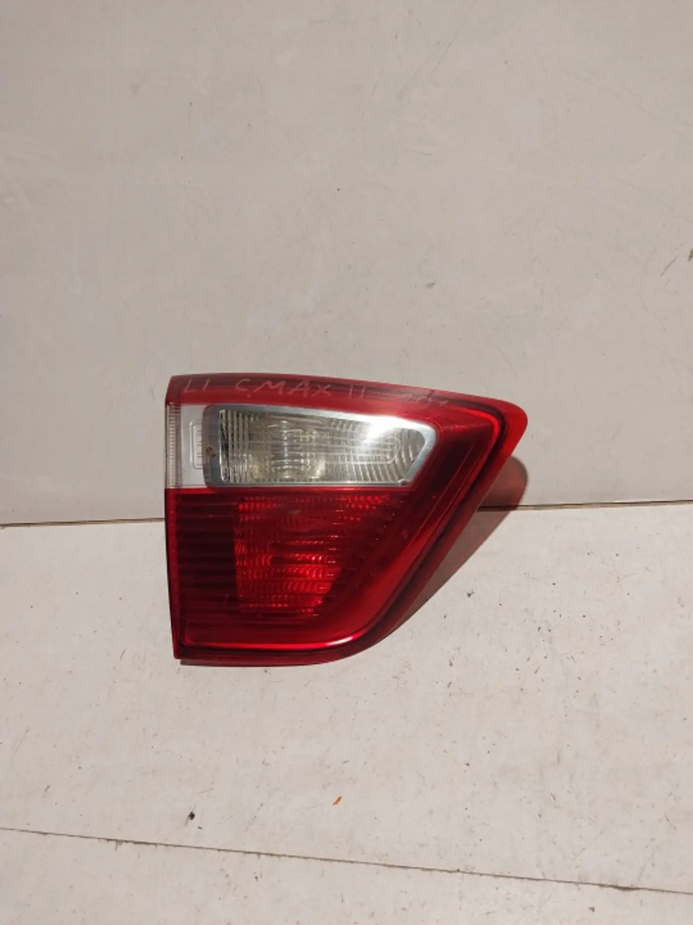 Фонарь задний левый к Ford C-MAX 2010