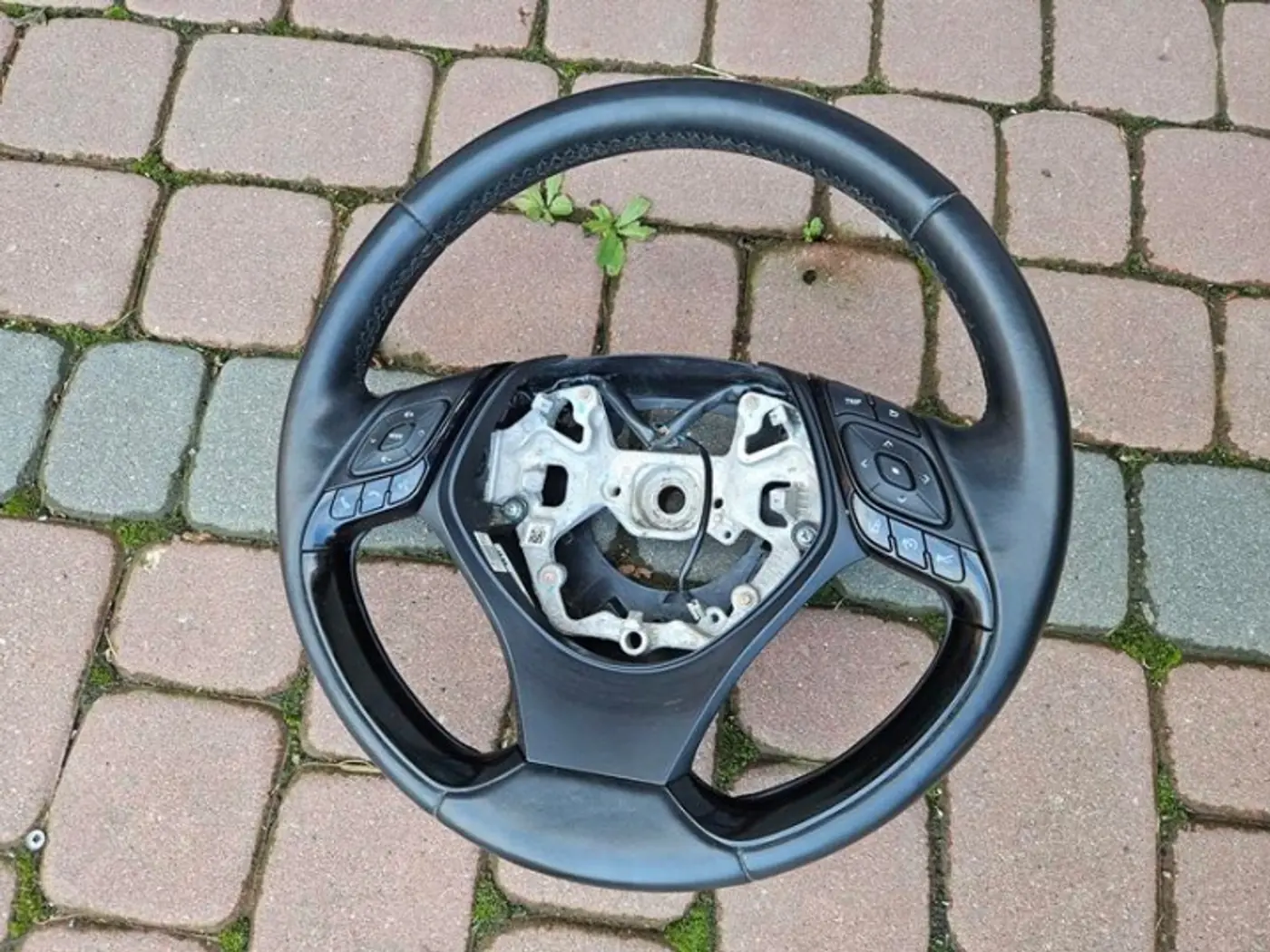 Руль к Toyota C-HR 2019