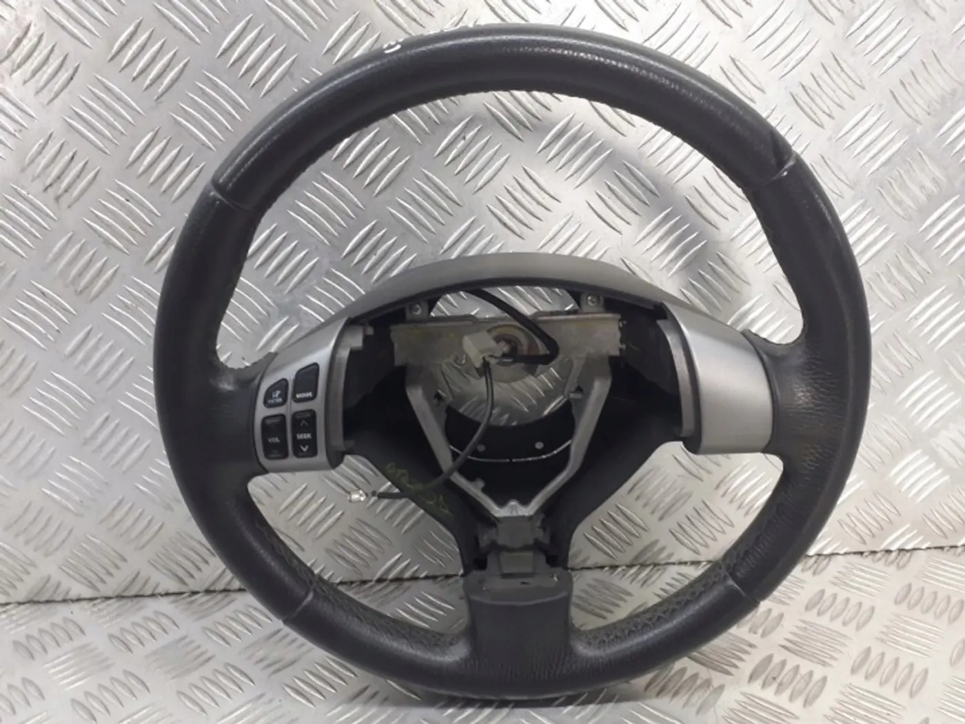 Руль к Suzuki Swift 2004