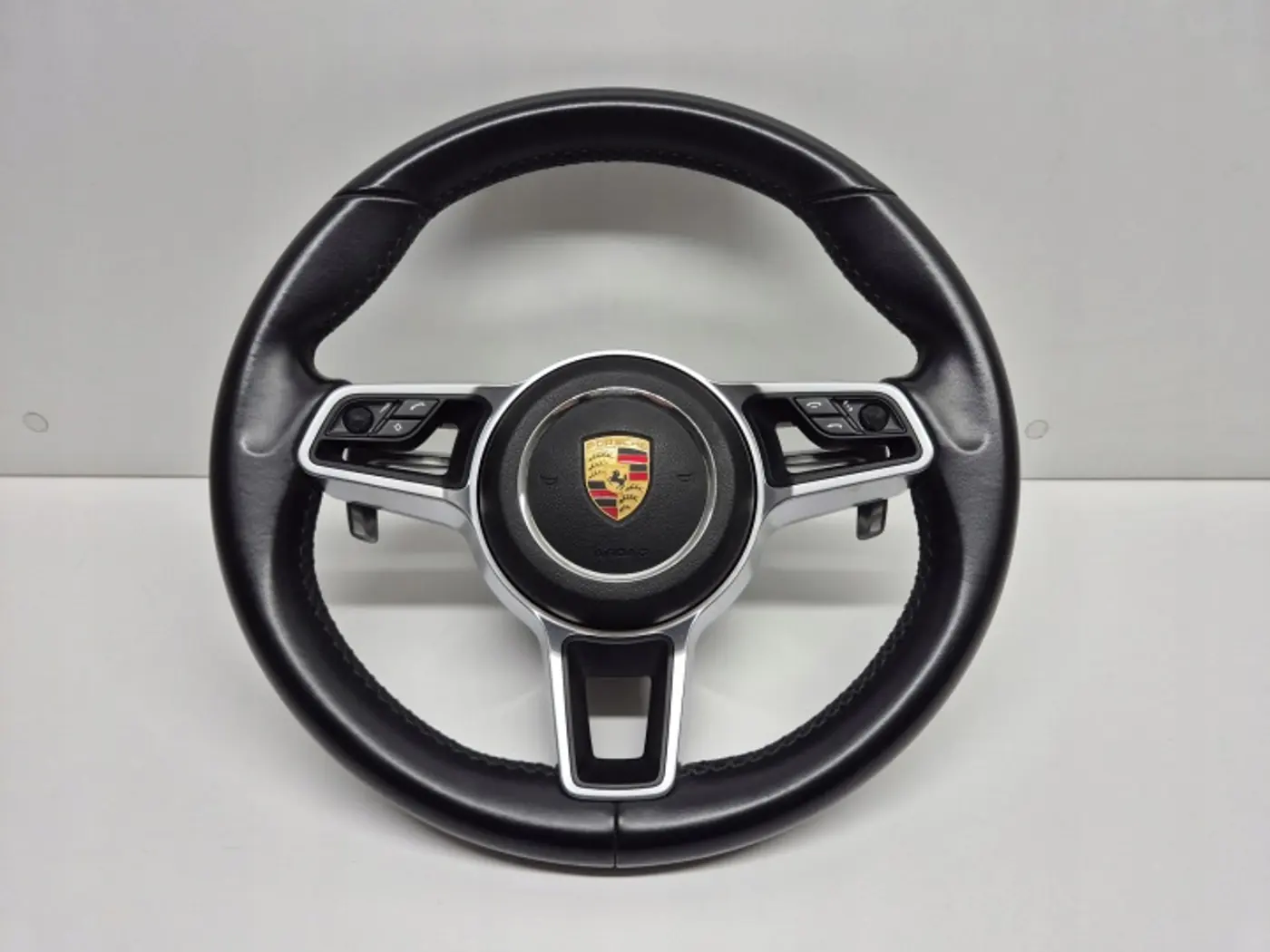 Руль к Porsche Macan 2018