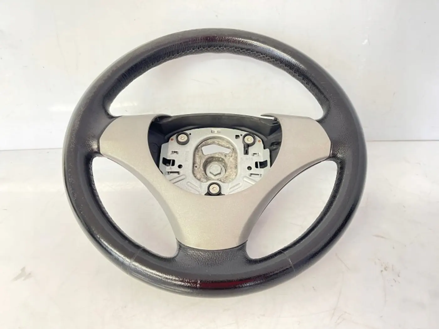 Руль к BMW 1 series 2004