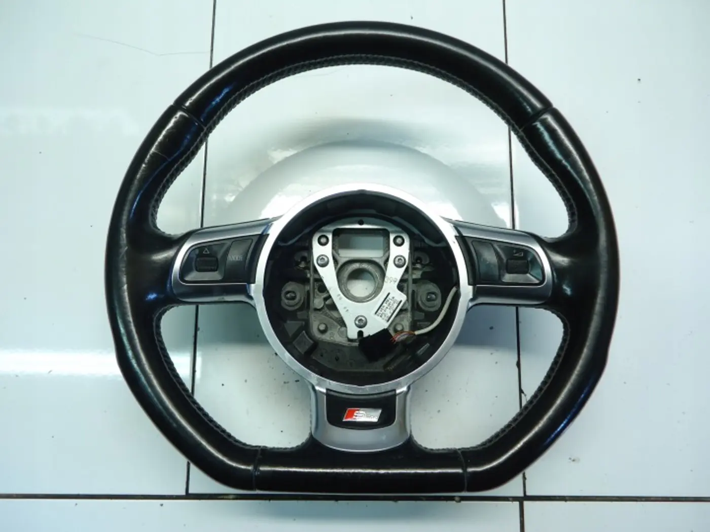 Руль к Audi S3 2006