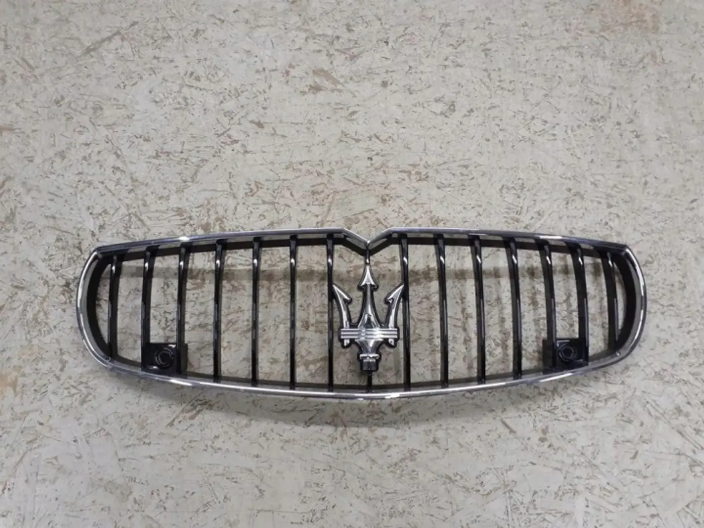 Решетка радиатора к Maserati Quattroporte 2008
