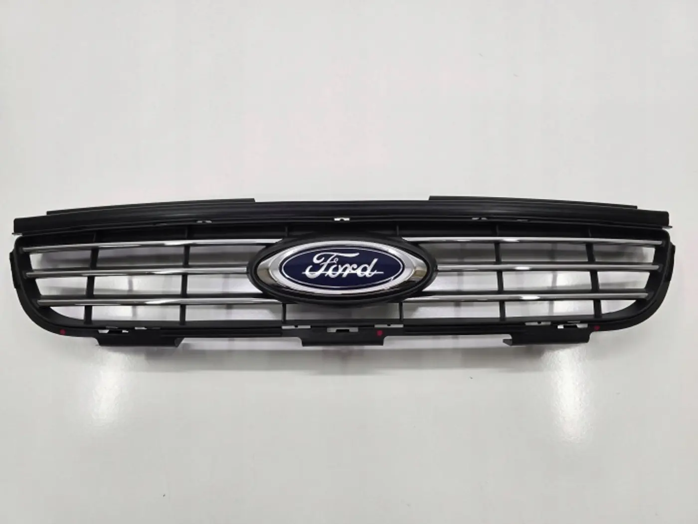 Решетка радиатора к Ford Galaxy 2010