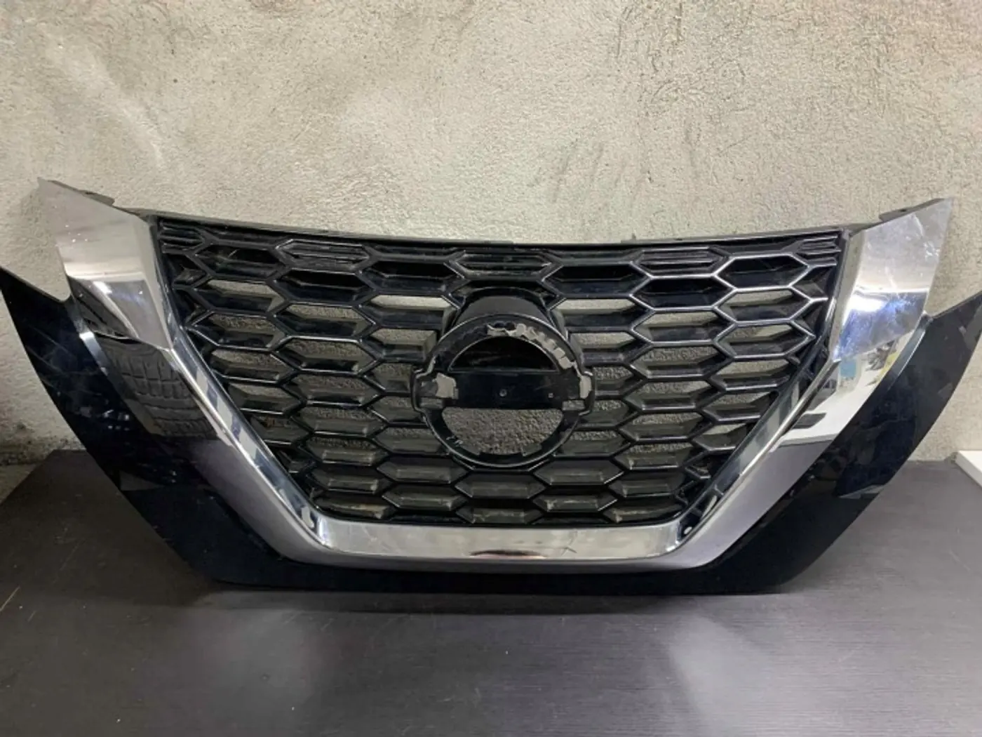 Решетка радиатора к Nissan Juke 2019
