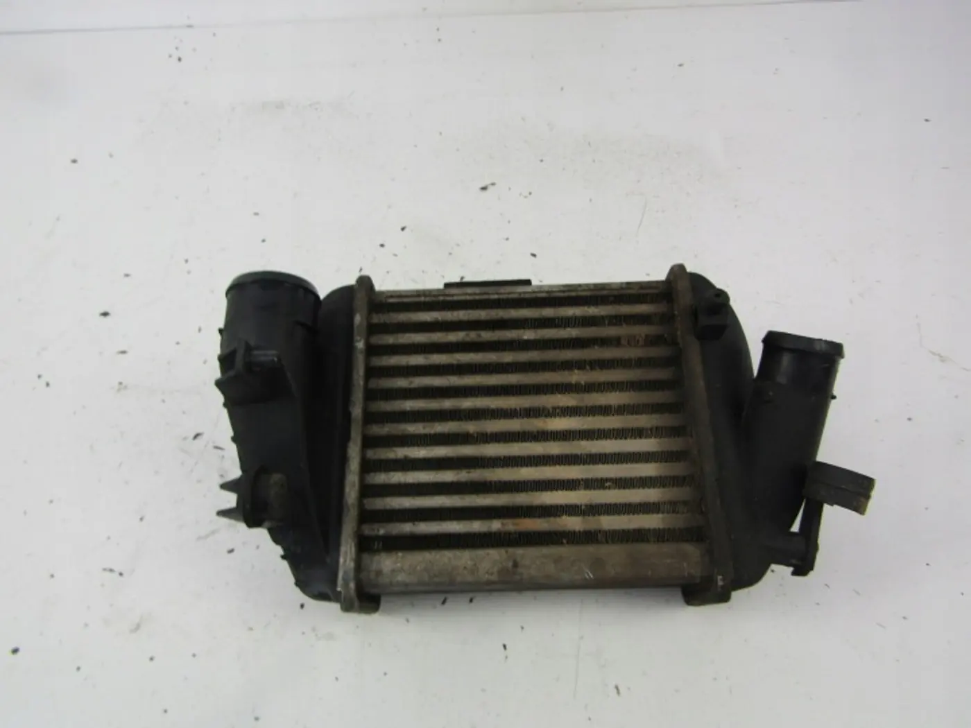 Интеркулер к Audi A4 2000