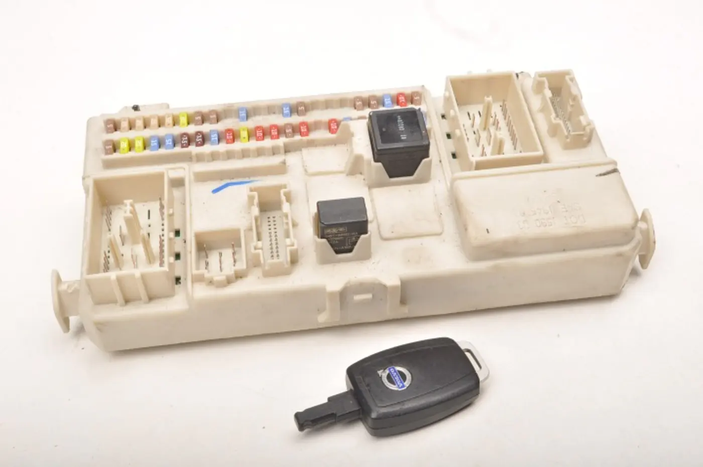 Блок предохранителей к Volvo C70 2005
