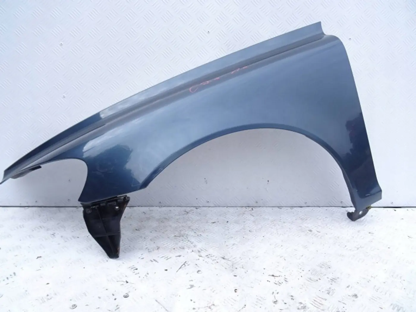 Крыло переднее левое к Volvo C70 2005