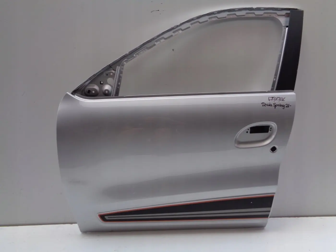 Дверь передняя левая к Dacia Spring 2020