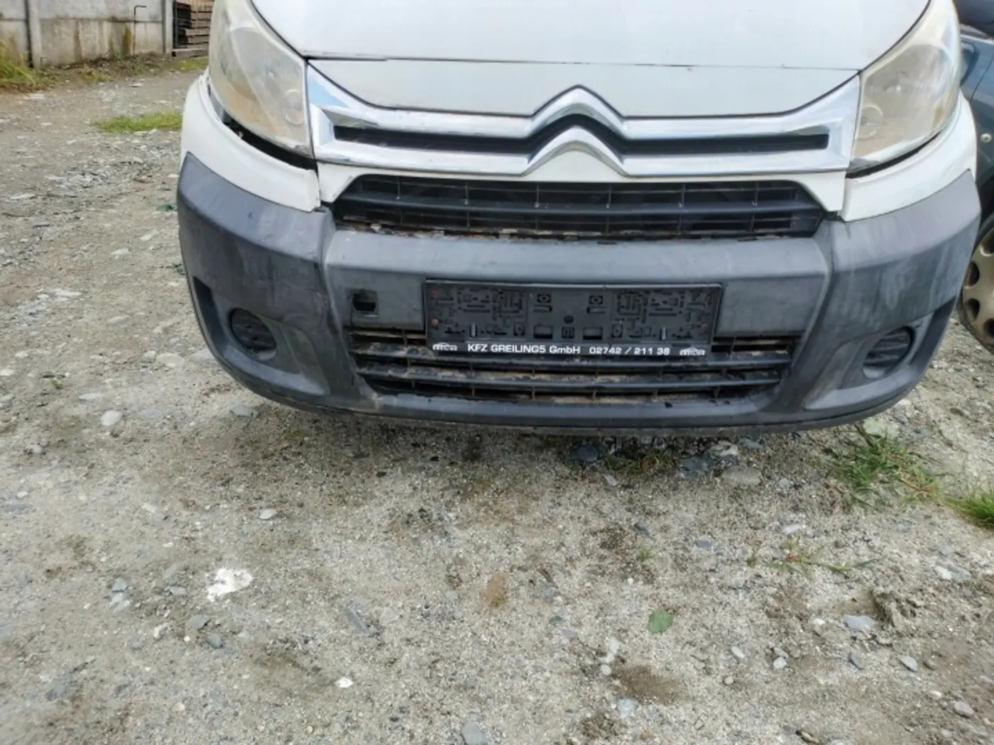 Бампер передний к Citroen Jumpy 2007