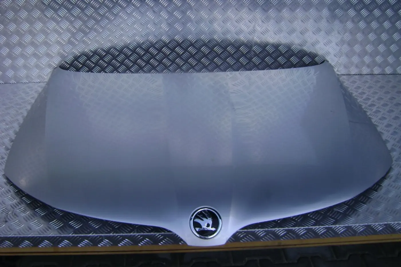 Капот к Skoda Rapid 2017